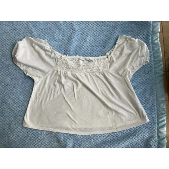 NWT American Eagle Outfitters White Crop Top shirt Size M - Picture 2 of 9